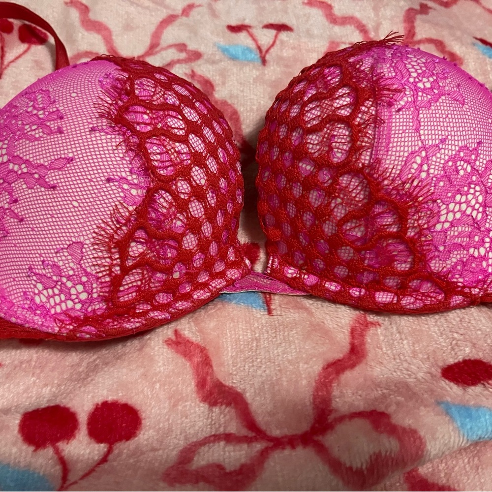 VS Bombshell bra push up - Picture 2 of 5